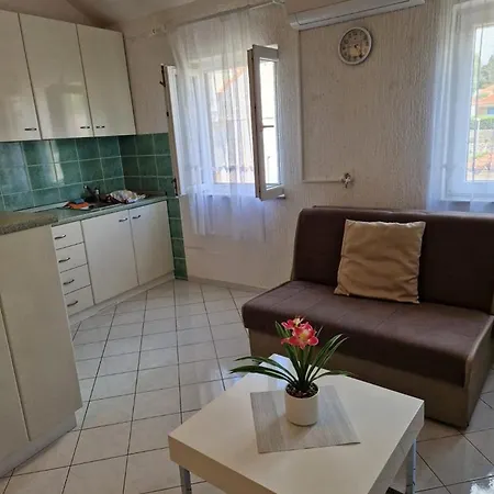 One Bedroom Rale Apartment